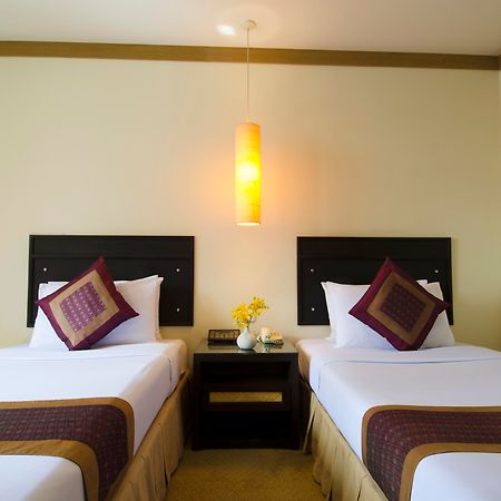 The Tarntawan Hotel Surawong Bangkok Exteriör bild
