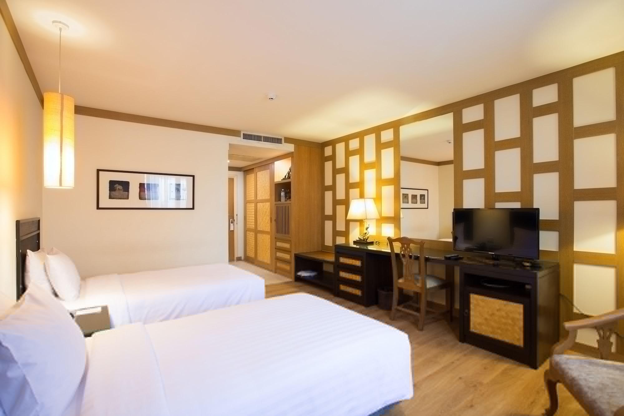 The Tarntawan Hotel Surawong Bangkok Exteriör bild