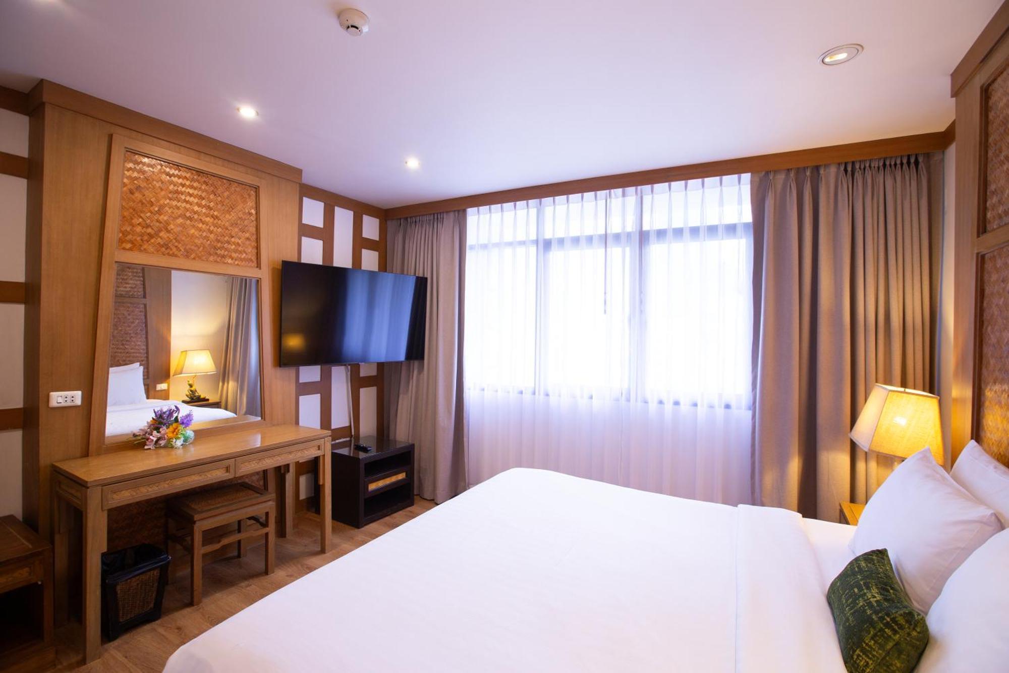 The Tarntawan Hotel Surawong Bangkok Exteriör bild