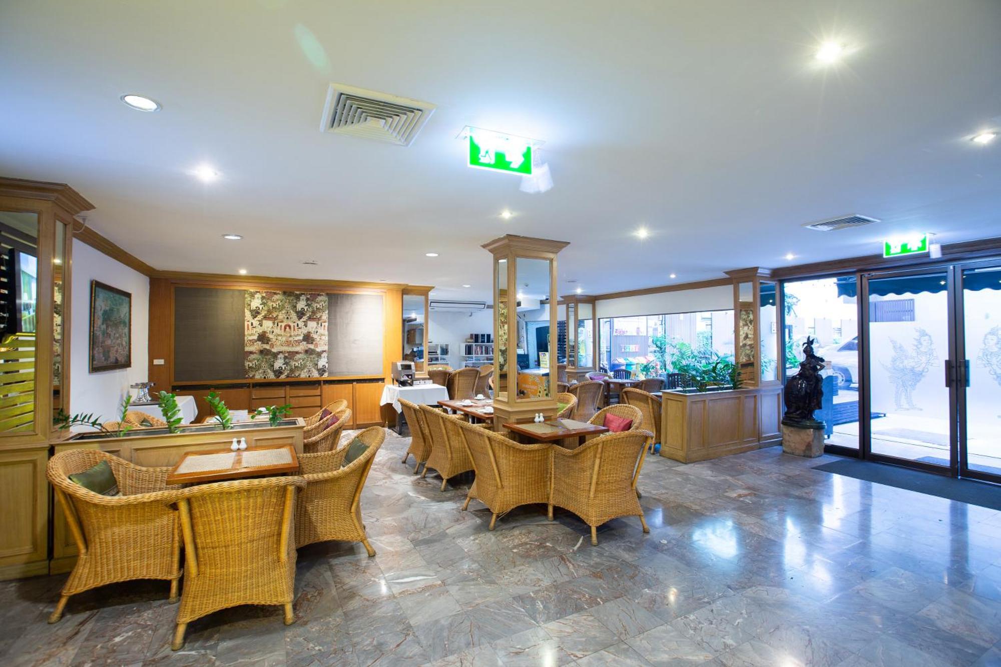 The Tarntawan Hotel Surawong Bangkok Exteriör bild